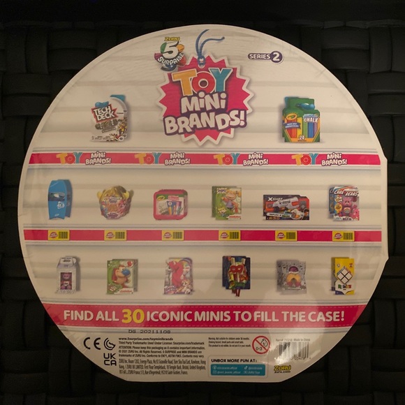 NEW Mini Brands 5 surprise Exclusive Minis with Collector’s Case Series 2 - Picture 2 of 3